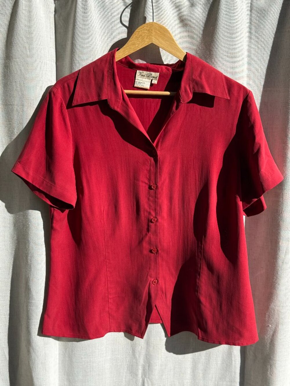 Vintage Red Short Sleeve Silk Blouse – Fred David (Size XL)